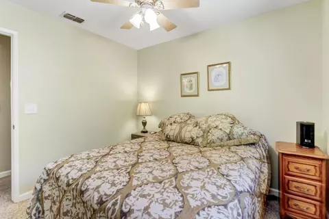 Bedroom - 6837 Thunderhead Cir, Orangevale, CA 95662 photo 5 of 7