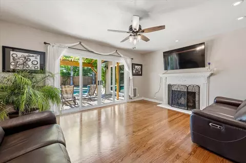 Living - 7104 Willey Way, Carmichael, CA 95608 photo 2 of 2