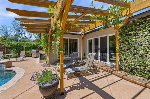 Exterior - 7104 Willey Way, Carmichael, CA 95608 photo 6 of 16