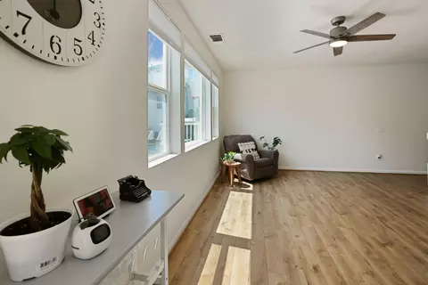 Living - 157 Bridle Point Cir, Copperopolis, CA 95228 photo 3 of 3