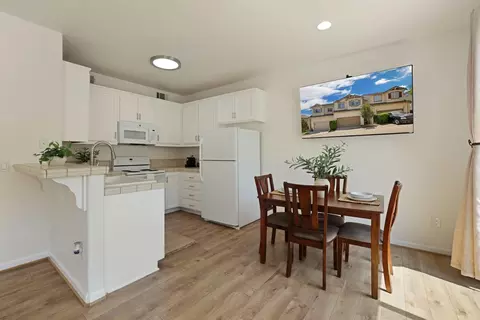 Dining - 157 Bridle Point Cir, Copperopolis, CA 95228 photo 2 of 5