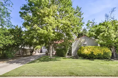 25 Northwood Dr, Woodland, CA 95695