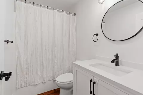 Bath - 2338 Carol Ann Dr, Tracy, CA 95377 photo 1 of 3