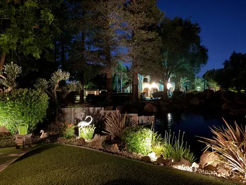 Exterior - 1009 Copper Lake Ct, Modesto, CA 95355 photo 16 of 23