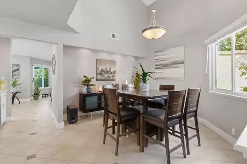 Dining - 1009 Copper Lake Ct, Modesto, CA 95355 photo 2 of 2