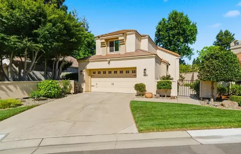Exterior - 1009 Copper Lake Ct, Modesto, CA 95355 photo 2 of 23