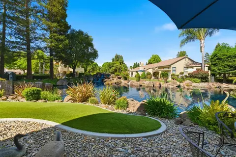 Exterior - 1009 Copper Lake Ct, Modesto, CA 95355 photo 9 of 23