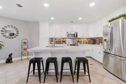Kitchen - 1009 Copper Lake Ct, Modesto, CA 95355 photo 1 of 8