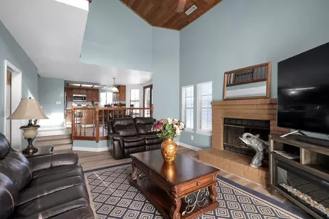 Living - 2809 Fleming Ct, Modesto, CA 95356 photo 1 of 2