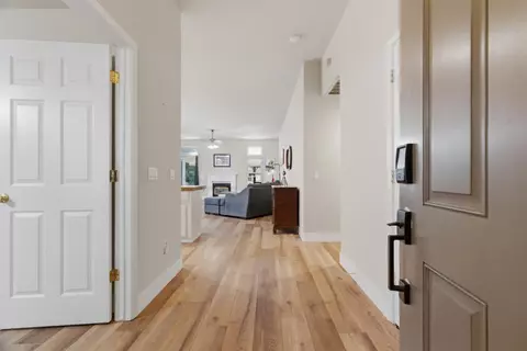 Entry Way - 1314 Millsbridge Pl, Lodi, CA 95242 photo 2 of 4
