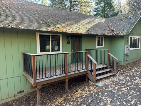 5570 Five Spot Rd, Pollock Pines, CA 95726