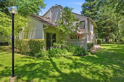 Exterior - 6400 Solitary Ln #C, Carmichael, CA 95608 photo 2 of 7
