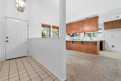 Entry Way - 6400 Solitary Ln #C, Carmichael, CA 95608 photo 2 of 2