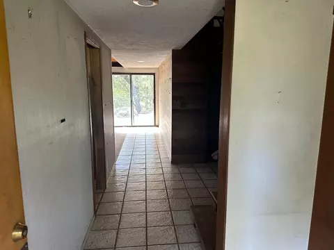 Entry Way - 4961 Cedar Ravine Rd, Placerville, CA 95667 photo 2 of 4