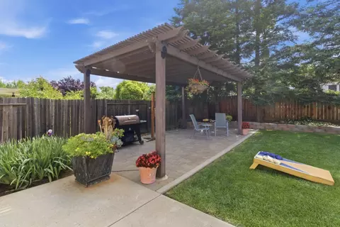 Exterior - 10909 Wethersfield Dr, Mather, CA 95655 photo 9 of 10