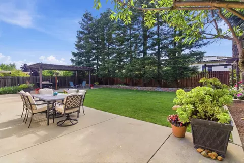Exterior - 10909 Wethersfield Dr, Mather, CA 95655 photo 6 of 10