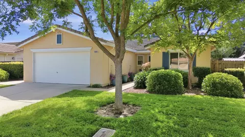 Exterior - 10909 Wethersfield Dr, Mather, CA 95655 photo 2 of 10