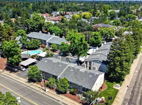 7121 Stella Ln #19, Carmichael, CA 95608