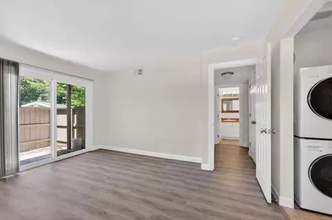 Living - 7121 Stella Ln #19, Carmichael, CA 95608 photo 4 of 4