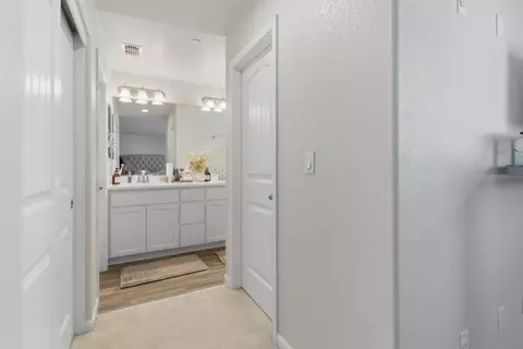 Entry Way - 3148 Landmark Cir, Modesto, CA 95356 photo 6 of 6