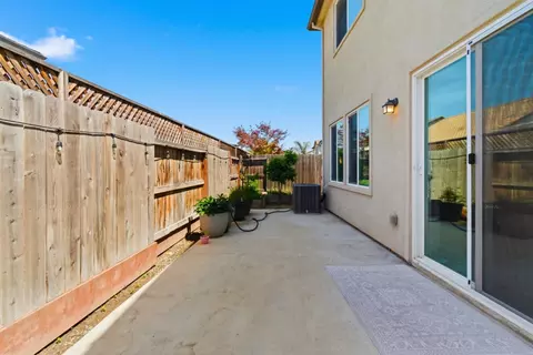 Exterior - 3148 Landmark Cir, Modesto, CA 95356 photo 4 of 9