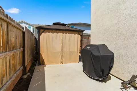 Exterior - 3148 Landmark Cir, Modesto, CA 95356 photo 6 of 9