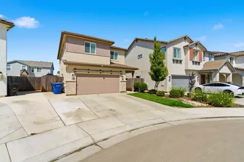 Exterior - 3148 Landmark Cir, Modesto, CA 95356 photo 2 of 9
