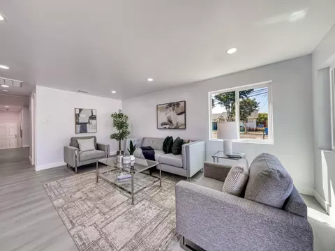 Living - 33603 3rd St, Union City, CA 94587 photo 2 of 4
