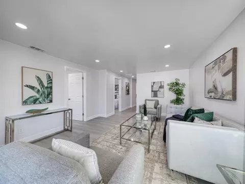 Living - 33603 3rd St, Union City, CA 94587 photo 3 of 4