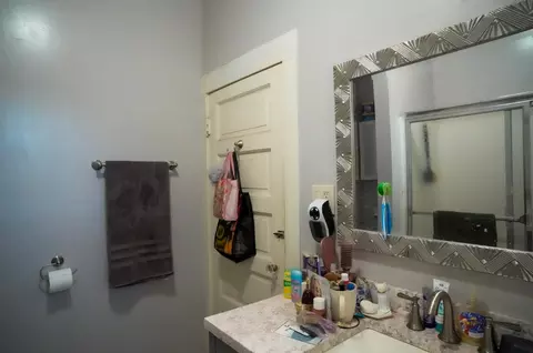 Bath - 80 2nd St, Grimes, CA 95950 photo 1 of 4