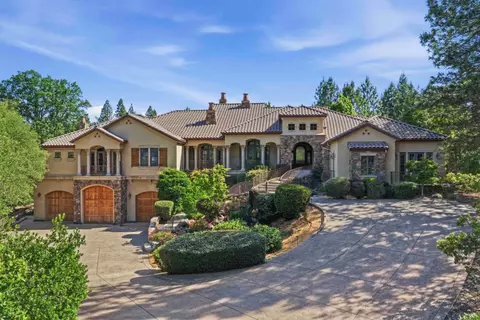 17107 Winchester Club Dr, Meadow Vista, CA 95722