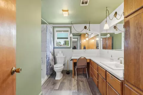 Bath - 638 Orange Ave, Ripon, CA 95366 photo 3 of 3