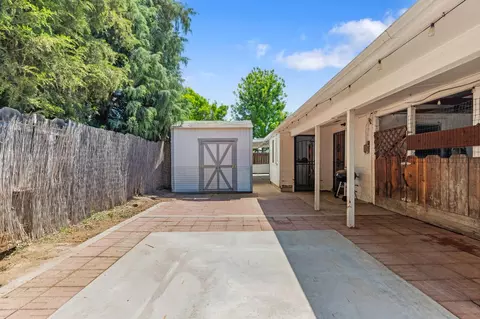 Exterior - 638 Orange Ave, Ripon, CA 95366 photo 5 of 9