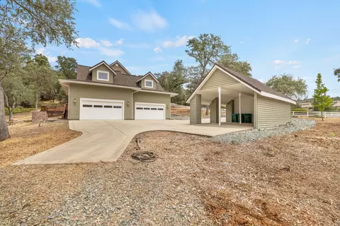 Exterior - 2565 Stagecoach Rd, Placerville, CA 95667 photo 3 of 10