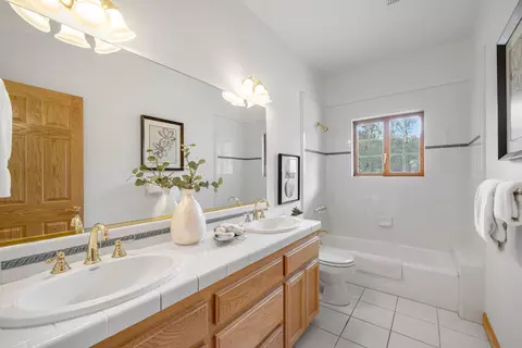 Bath - 2565 Stagecoach Rd, Placerville, CA 95667 photo 4 of 4