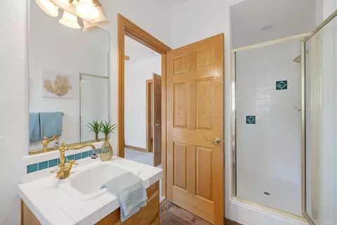 Bath - 2565 Stagecoach Rd, Placerville, CA 95667 photo 3 of 4