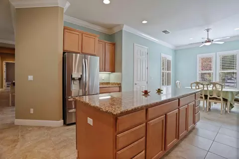 Kitchen - 2424 Ashbridge Ln, Manteca, CA 95336 photo 5 of 9