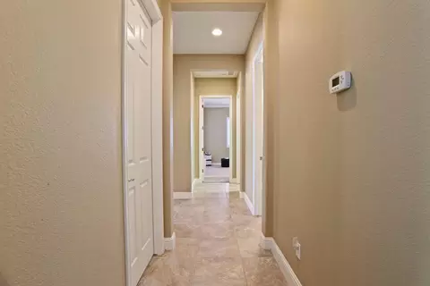 Entry Way - 2424 Ashbridge Ln, Manteca, CA 95336 photo 2 of 4