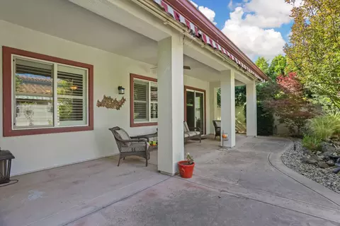 Exterior - 2424 Ashbridge Ln, Manteca, CA 95336 photo 9 of 14
