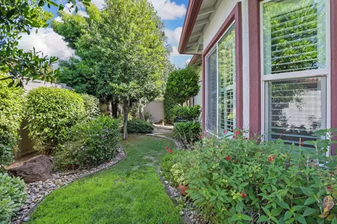 Exterior - 2424 Ashbridge Ln, Manteca, CA 95336 photo 10 of 14