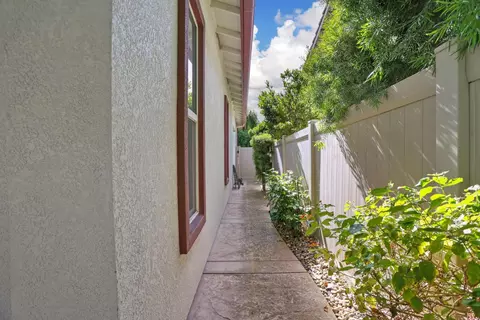 Exterior - 2424 Ashbridge Ln, Manteca, CA 95336 photo 6 of 14