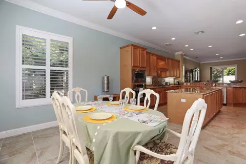 Dining - 2424 Ashbridge Ln, Manteca, CA 95336 photo 3 of 4