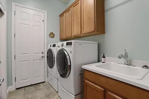 Other - 2424 Ashbridge Ln, Manteca, CA 95336 photo 5 of 9