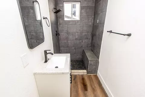 Bath - 4213 Lucinda Ave, Keyes, CA 95328 photo 2 of 2