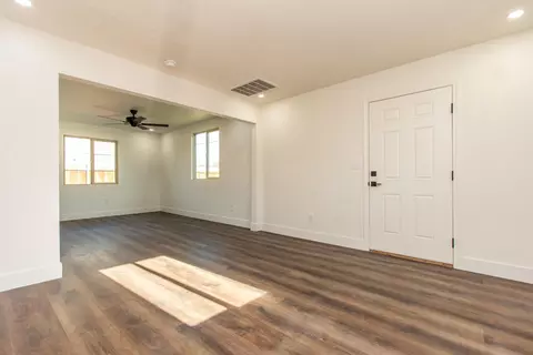 Living - 4213 Lucinda Ave, Keyes, CA 95328 photo 3 of 4