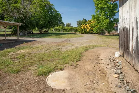 Exterior - 1090 Gilstrap Ave, Gridley, CA 95948 photo 17 of 24