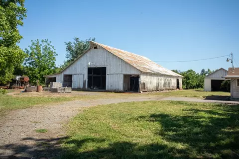 Exterior - 1090 Gilstrap Ave, Gridley, CA 95948 photo 16 of 24