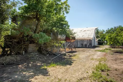 Exterior - 1090 Gilstrap Ave, Gridley, CA 95948 photo 18 of 24