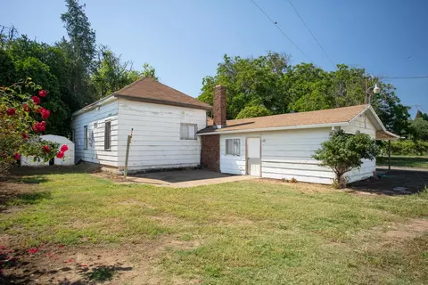 Exterior - 1090 Gilstrap Ave, Gridley, CA 95948 photo 9 of 24