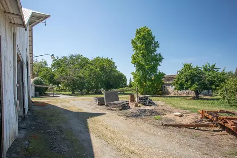 Exterior - 1090 Gilstrap Ave, Gridley, CA 95948 photo 19 of 24